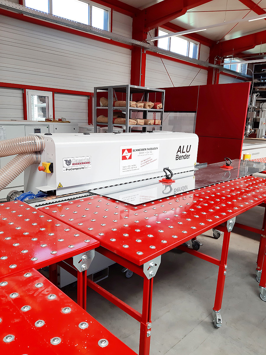 Kugelrollentischbei der Firma Schneider-Fassaden